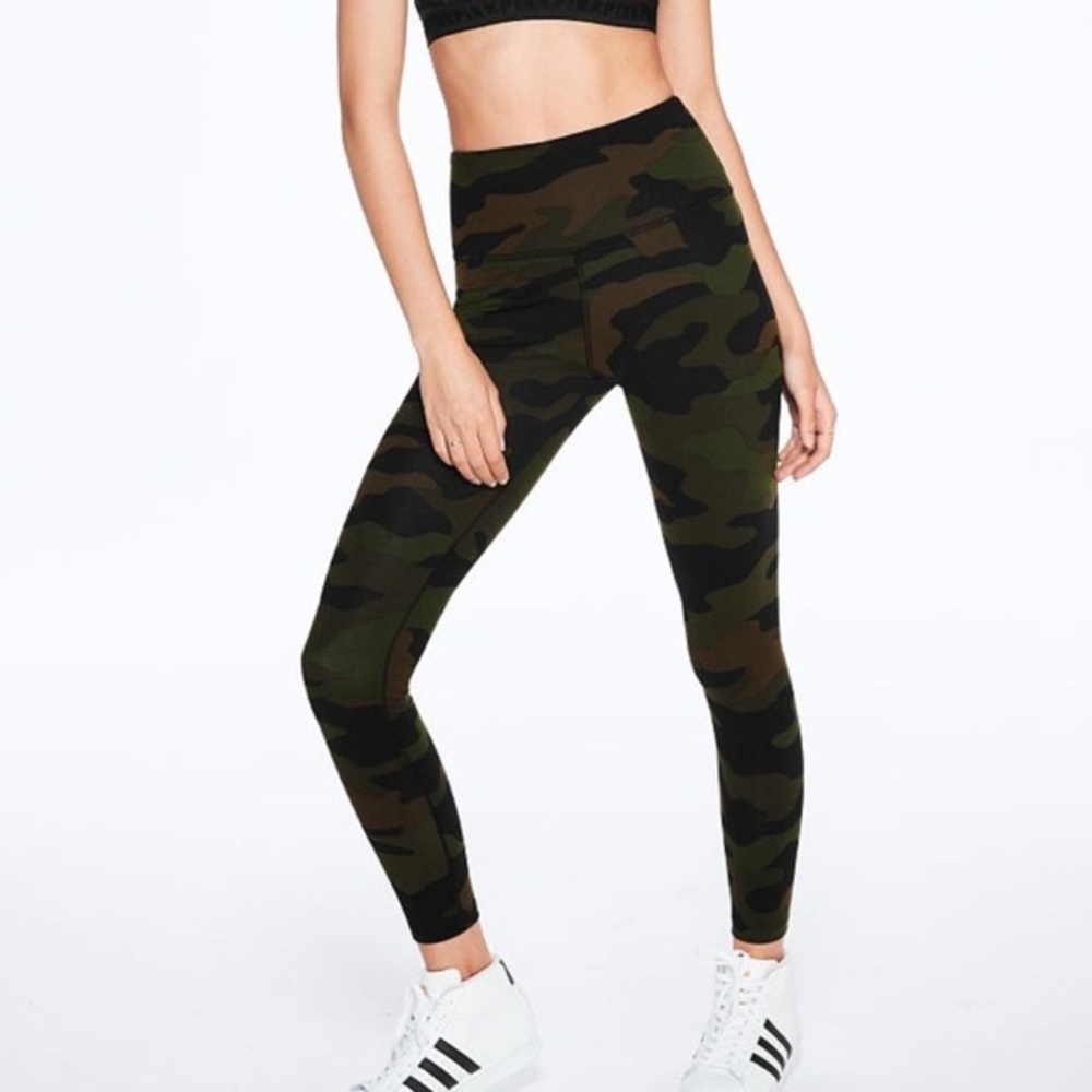 VS PINK Camo Leggings